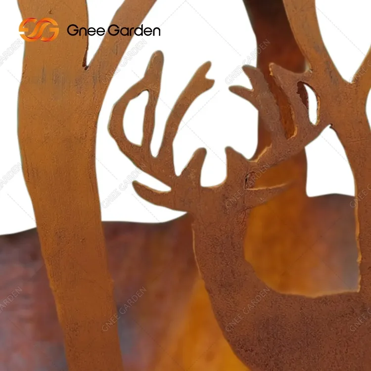 Corten Fire Sphere pro zahrady s tématem lesa