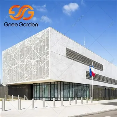 Dekorativní venkovní kovové panely